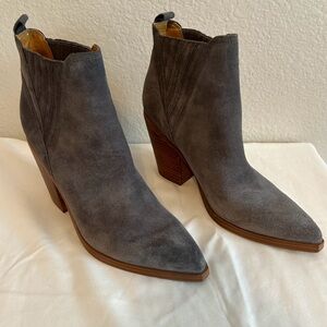 Marc Fisher LTD Gadri Leather Ankle Block Heel Booties in Gray, Size 9M